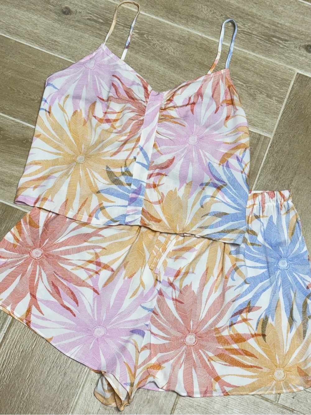 Splendid Women's 2-Pc Tank Top & Shorts Sleep Set Daisy Days Medium - NWT